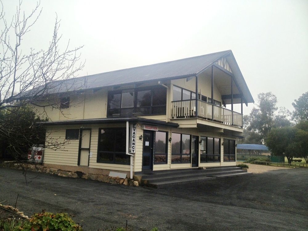 Jugiong Motor Inn Buitenkant foto